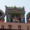 Un temple probablement dédié à Shiva (au centre sur son taureau); à gauche Ganesh et à droite Skanda